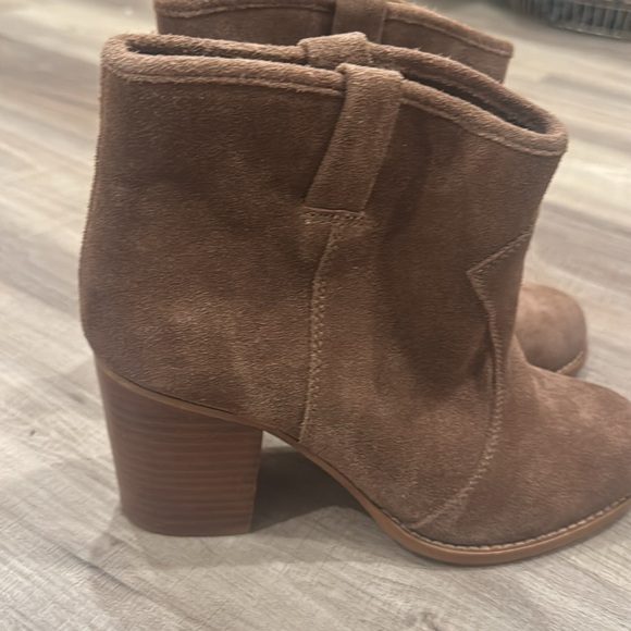 Splendid booties. - Picture 2 of 3